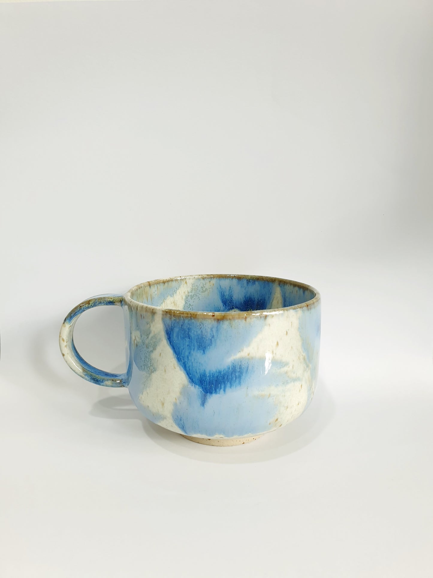 Mion Mug 22