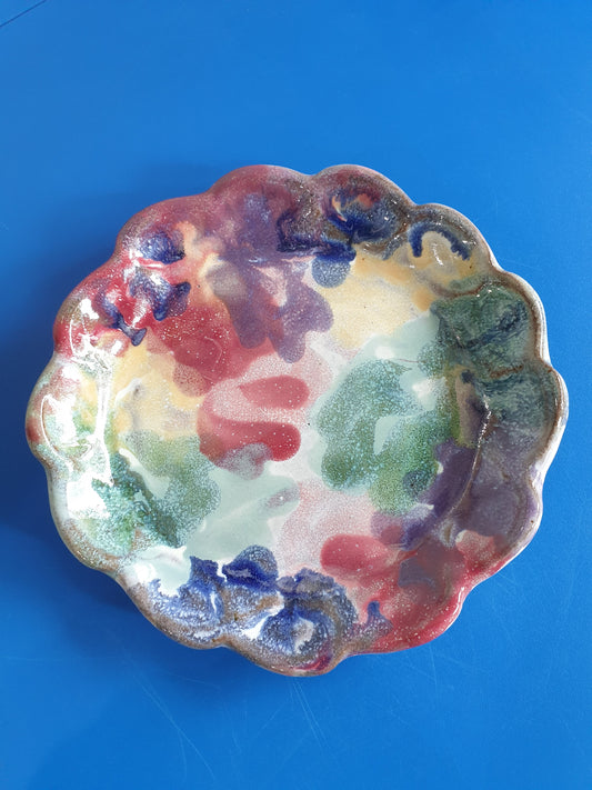 Scalloped Dish 6